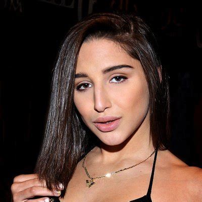 Abella Danger Restaurant Pov Porn Videos 